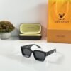 Louis_Vuitton_8622_Black