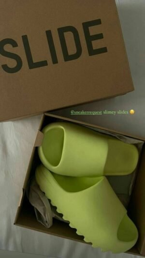 Adidas_Yeezy_Glow_Green_Slide_For_Her_With_Original_Box_(Fix_Price)