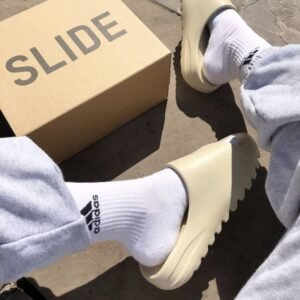 Adidas_Yeezy_Bone_Slides_For_Women_With_Original_Box_(Fix_Price)