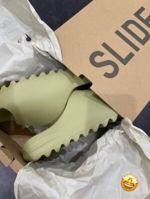 Adidas_Yeezy_Green_Slides_For_Women_With_Original_Box_(Fix_Price)