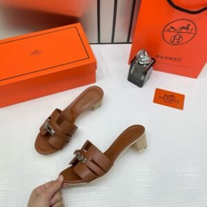 Hermes Oran Tan T Pump For Her With Original Box And Carry Bag