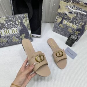 Christian_Dior_30_Montaigne_Slide_Flats_Leather_Gold-Finish_Metal_CD_Signature_With_OG_Box_Carry_Bag_2019-2