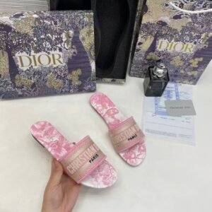 Christian_Dior_Dway_Slide_In_Pink_Signature_Embroidered_With_OG_Box_Carry_Bag_2019-1_Pink