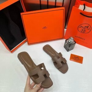 Hermes Paris Oran Flats For Her With OG Box & Carry Bag Deep Khakhi Slide H38 Deep Khakhi